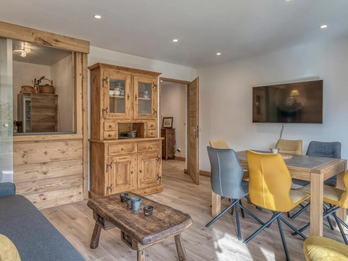 Appartement 2 Pieces Avec Balcon, Piscine, Parking, A 11 Min Du Centre De Megeve - Fr-1-453-54 France